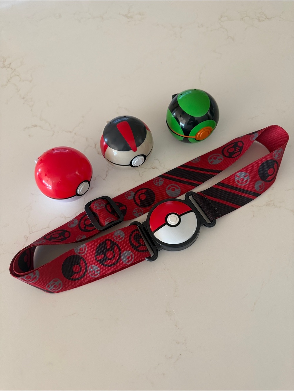 Kids Poké Ball Belt with Assorted Poké Balls - Red